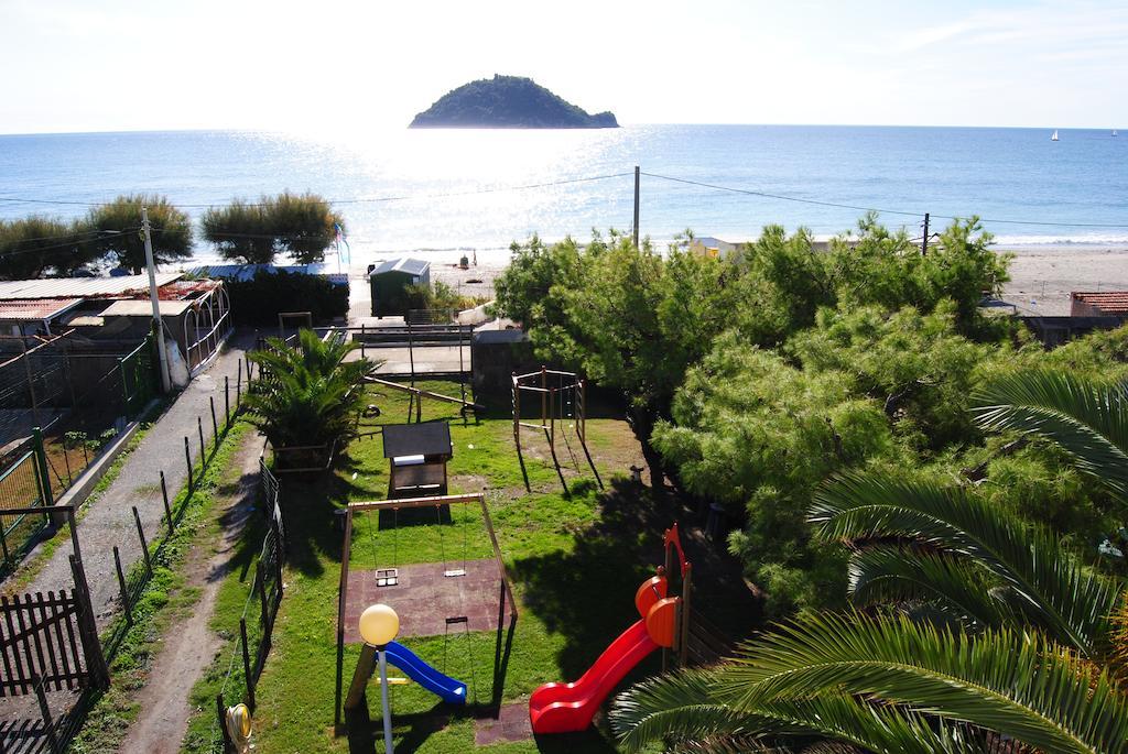 Residence Riviera Albenga Cameră foto